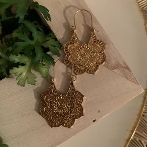 Golden earrings!
